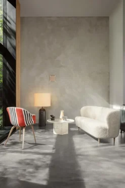 GUBI Epic coffee table, round, 80 cm, white travertine