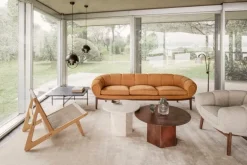 GUBI Epic coffee table, round, 80 cm, earthy red steel