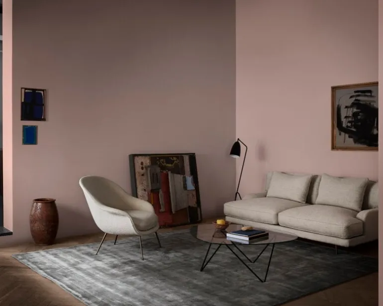 GUBI Flaneur 2-seater sofa, antique brass - Indianskop 15