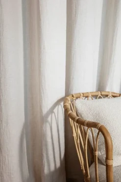 GUBI Grace lounge chair, Karakorum 001