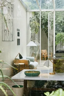 GUBI Gräshoppa table lamp, black, glossy