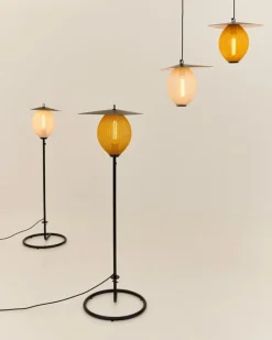 GUBI Satellite Outdoor floor lamp, black - cream white