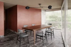 GUBI Satellite wall lamp, soft black semi matt