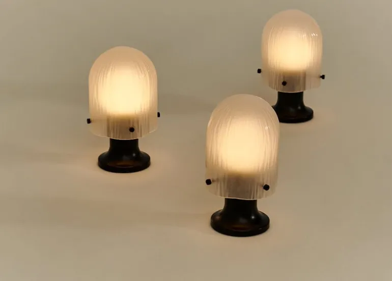 GUBI Seine portable lamp, antique brass - white