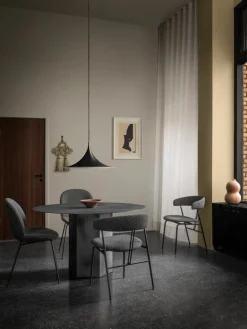 GUBI Semi pendant 60 cm, matt black