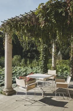 GUBI Tropique dining table, white