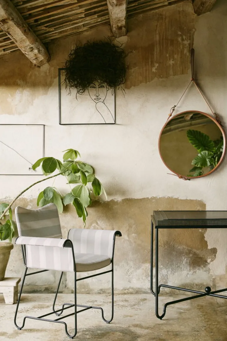 GUBI Tropique dining table, black