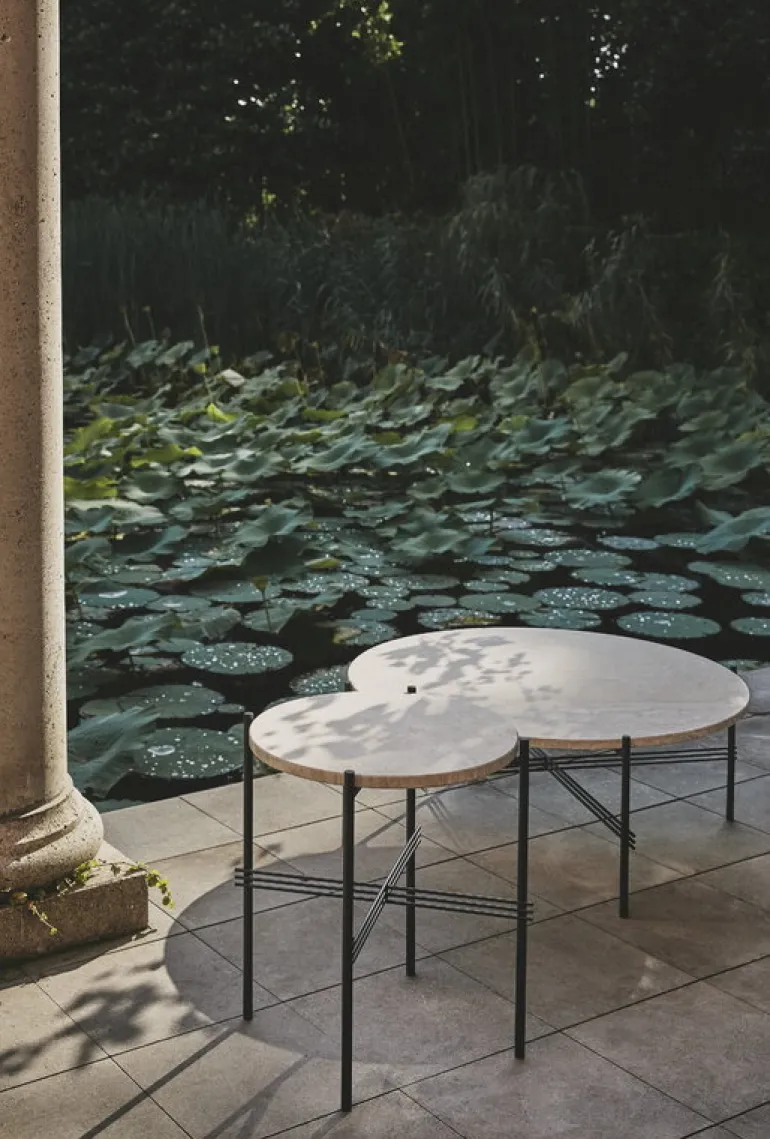 GUBI TS Outdoor side table, 40 cm, black - white travertine