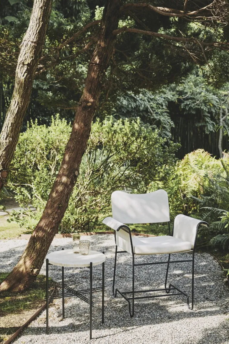 GUBI TS Outdoor side table, 40 cm, black - white travertine