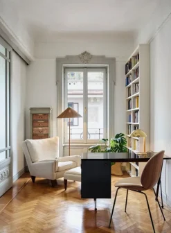 GUBI Tynell 9209 table lamp, brass - rattan