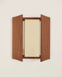 GUBI Vanity wall mirror, 3 panels, walnut - brass