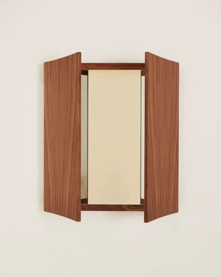 GUBI Vanity wall mirror, 3 panels, walnut - brass