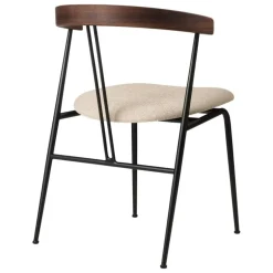 GUBI Violin chair, walnut - Gabriel tempt 61168