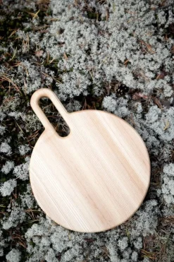Hanna Saari Halikko cutting board, round, ash