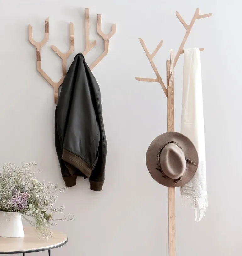 Hartô Ambroise standing coat rack, oak