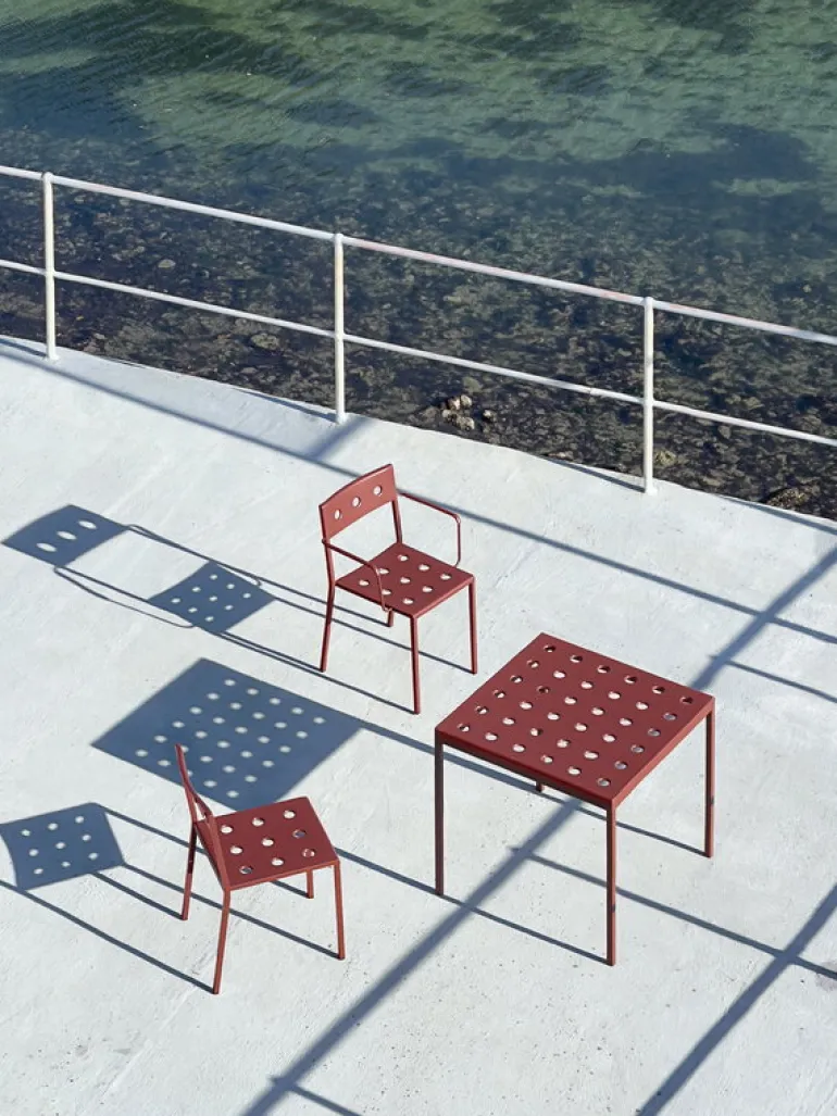 HAY Balcony low table, 50 x 51,5 cm, iron red