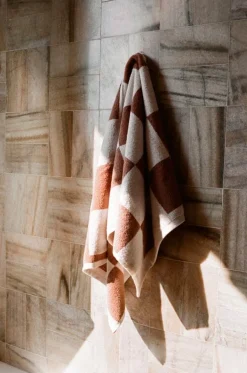 HAY Check bath towel, 70 x 136 cm, cappuccino