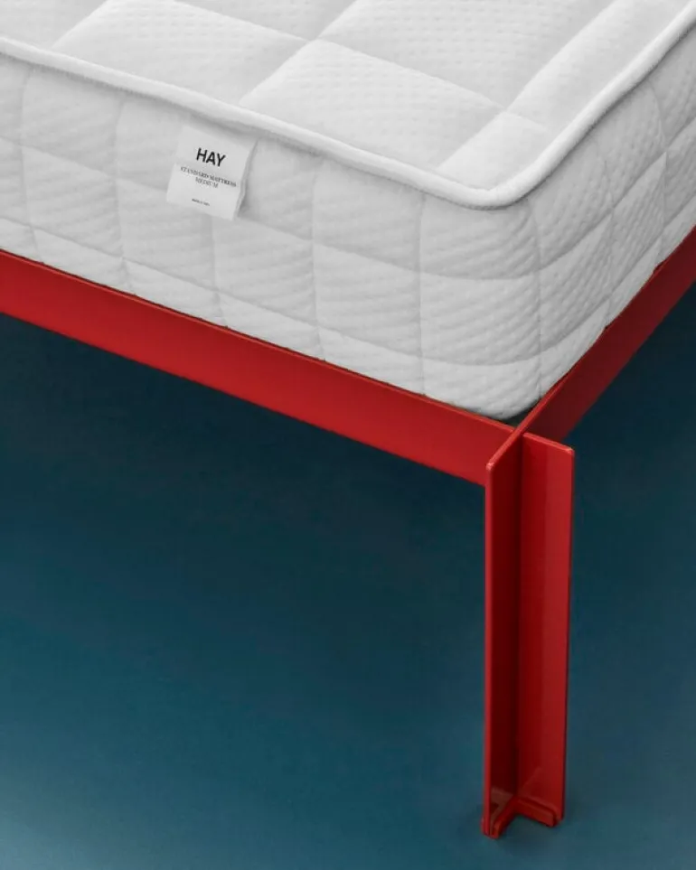 HAY Connect bed, maroon red