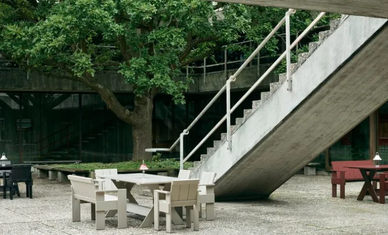 HAY Crate dining table, 180 cm, iron red