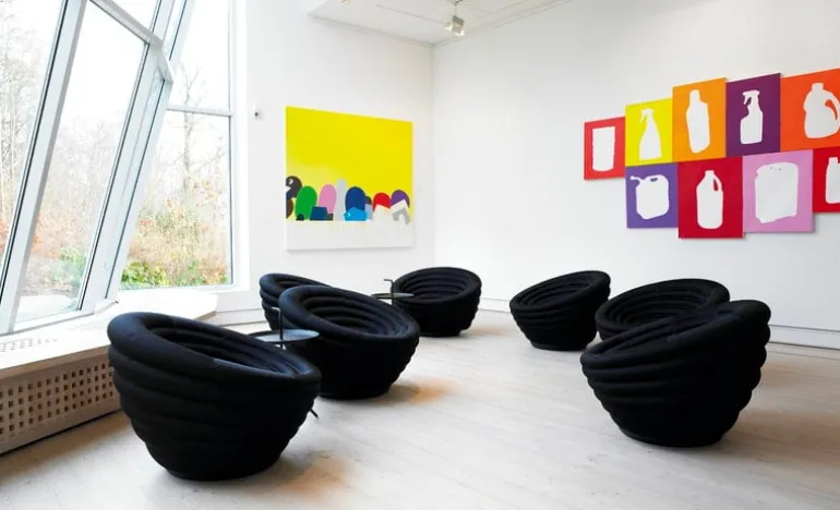 HAY DLM table, black