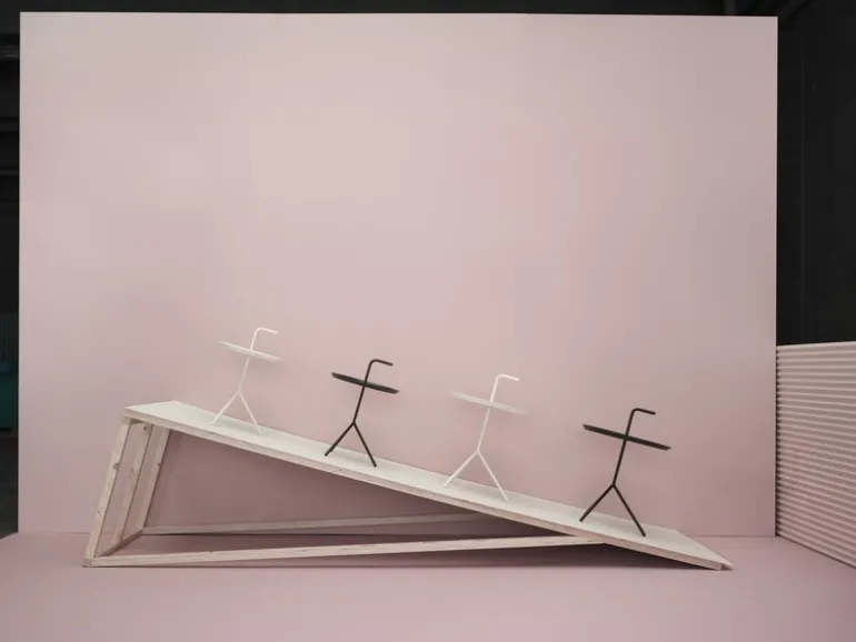 HAY DLM table, black