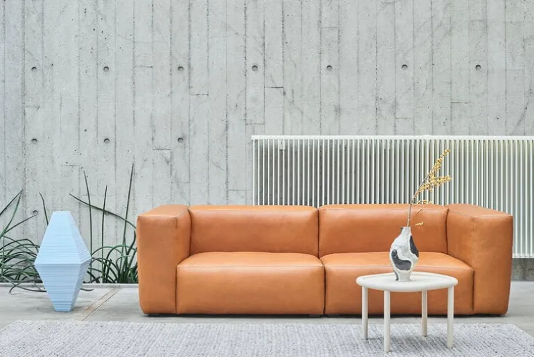 HAY Mags Soft sofa, 2,5-seater, Comb.1 high arm, Sense 250 leather