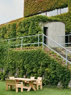 HAY Mousqueton portable table lamp, iron red