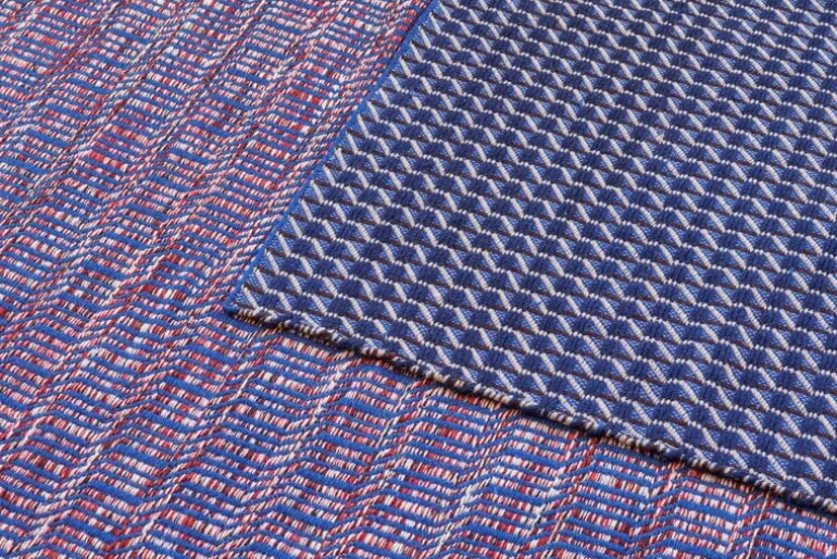 HAY Radio rug, red - blue