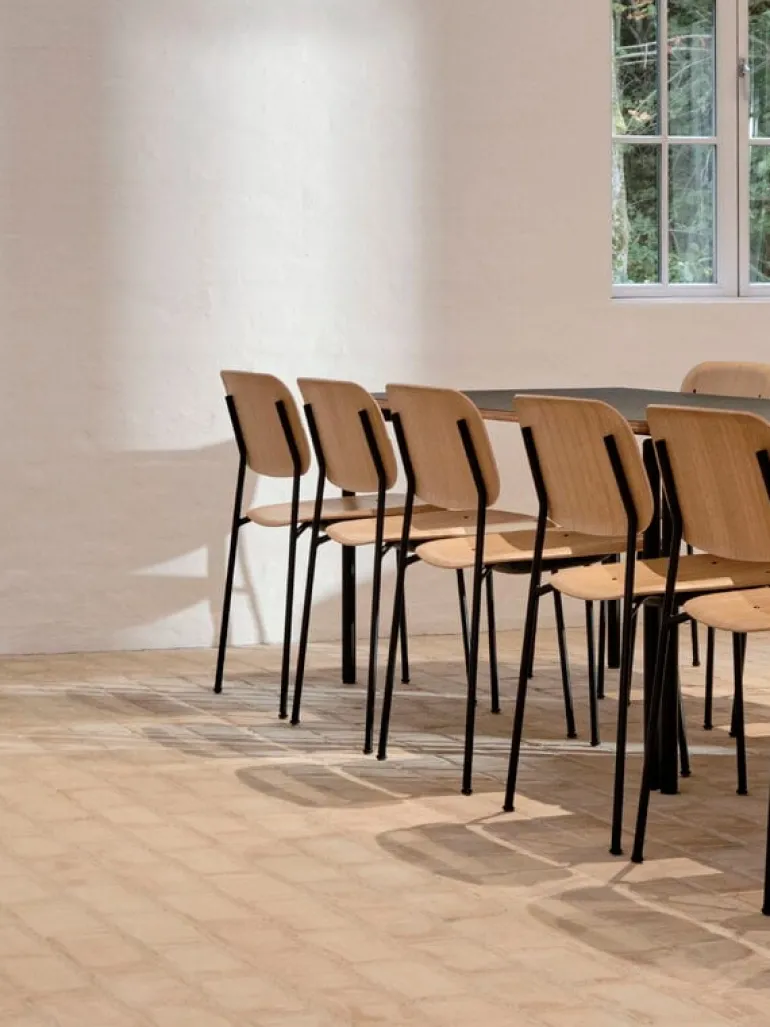 HAY Soft Edge 40 chair, black - lacquered oak