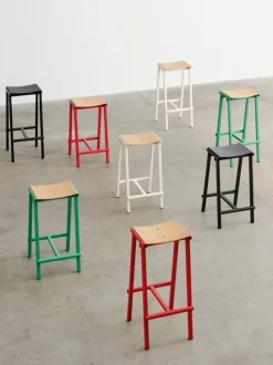 HAY Taburete 8 bar stool, high, 75 cm, signal red - lacquered oak