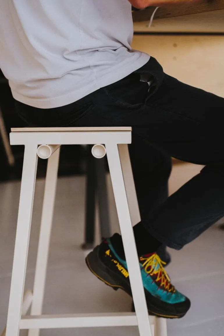 HAY Taburete 8 bar stool, high, 75 cm, eggshell - lacquered oak