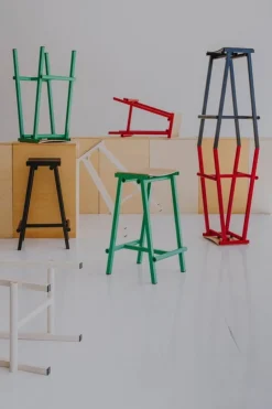 HAY Taburete 8 bar stool, low, 65 cm, signal red - lacquered oak