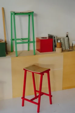 HAY Taburete 8 bar stool, low, 65 cm, soft jade - lacquered oak