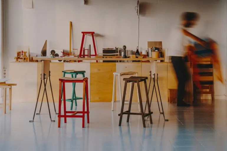 HAY Taburete 8 bar stool, low, 65 cm, soft jade - lacquered oak