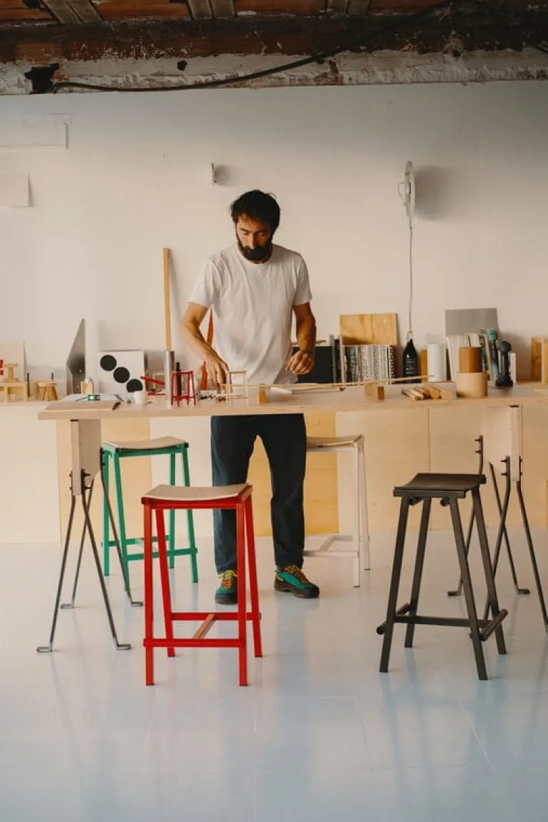 HAY Taburete 8 bar stool, low, 65 cm, soft jade - lacquered oak