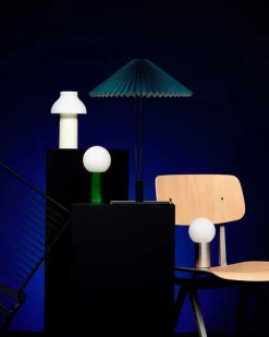 HAY Turn On table lamp, green