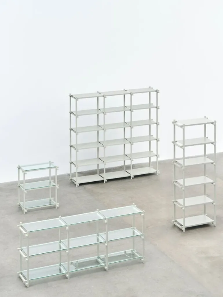 HAY Woody 2.0 shelf, low, smokey grey beech - clear glass