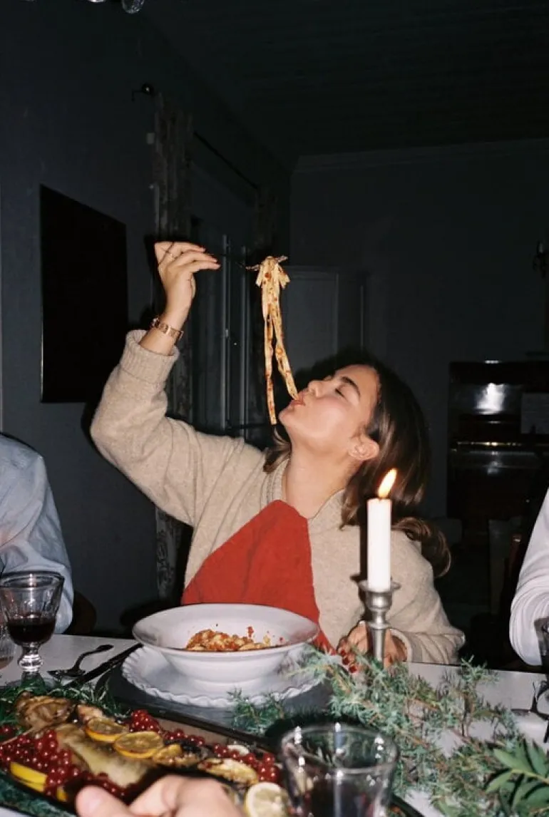 Heirol Smooth pasta plate, 25 cm, stone