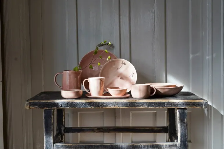 Heirol Smooth plate, 28 cm, rose