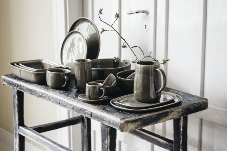 Heirol Svelte bowl, 23 cm, olive