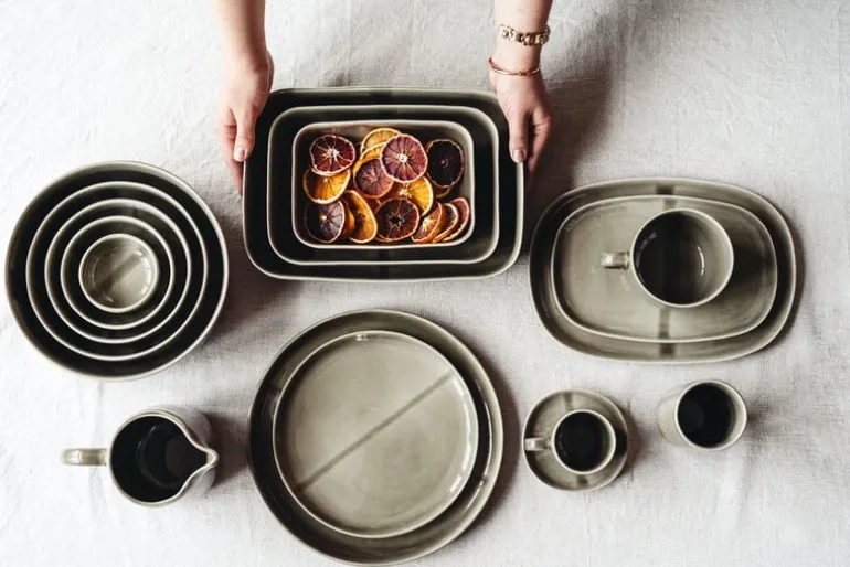 Heirol Svelte plate, 22 cm, olive