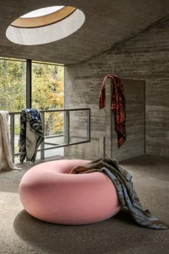 Hem Boa pouf, cotton candy