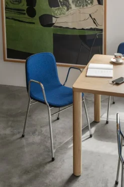 Hem Log table, 140 x 90 cm, oak