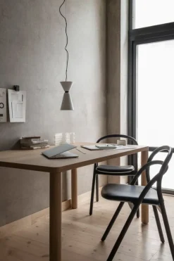 Hem Log table, 140 x 90 cm, oak