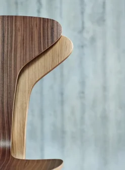 HOWE Munkegaard side chair, walnut veneer - black