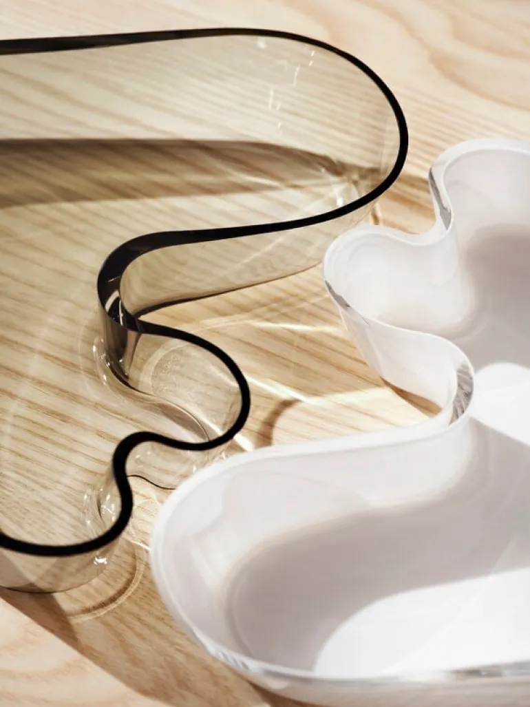 Iittala Aalto bowl, 262 x 50 mm, smoke grey