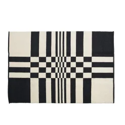 Johanna Gullichsen Gaia rug 140 x 200 cm, black