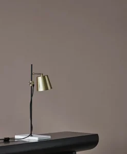 Karakter Lab Light table lamp, black - brass