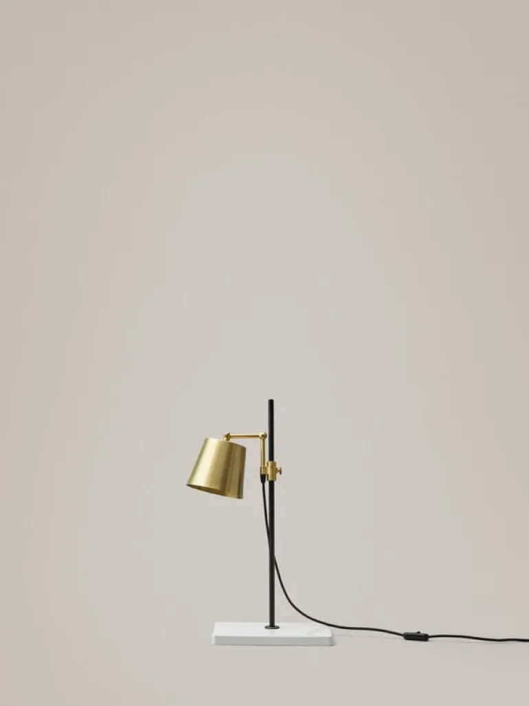Karakter Lab Light table lamp, black - brass