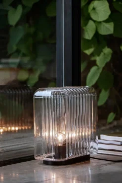 Karakter Lari table lamp